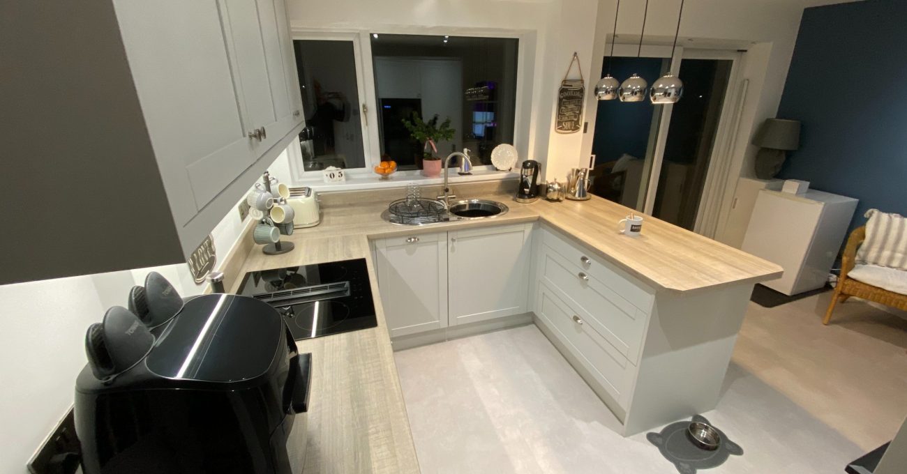 Discover how Lord Kitchens transformed a dated kitchen in Chesterfield into a modern, functional space with sleek cabinetry, integrated appliances and flooring throughout.